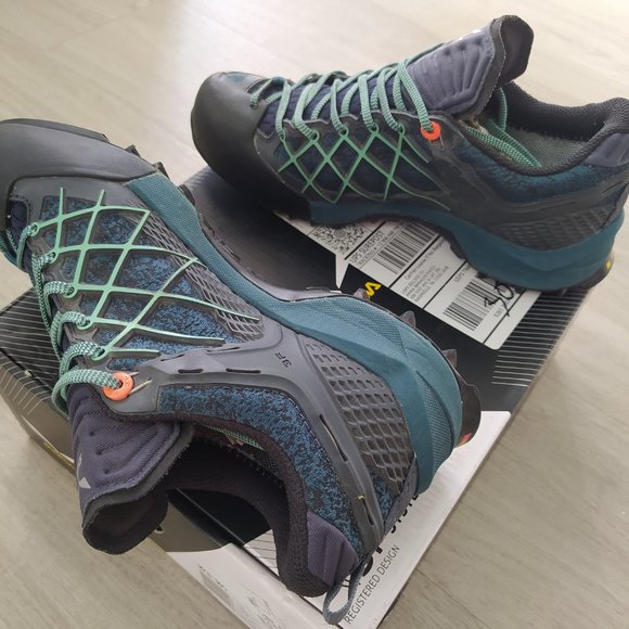 SALEWA Wildfire GTX Women's (size US 6.5) - Picture 4 of 5
